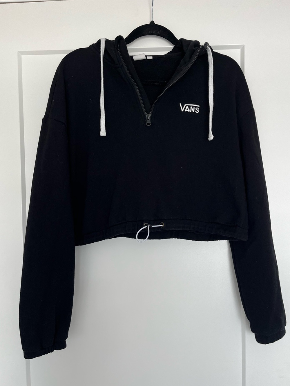 Vans Black Cropped Quarter Zip Hoodie Size M White Drawstring Skate Streetwear